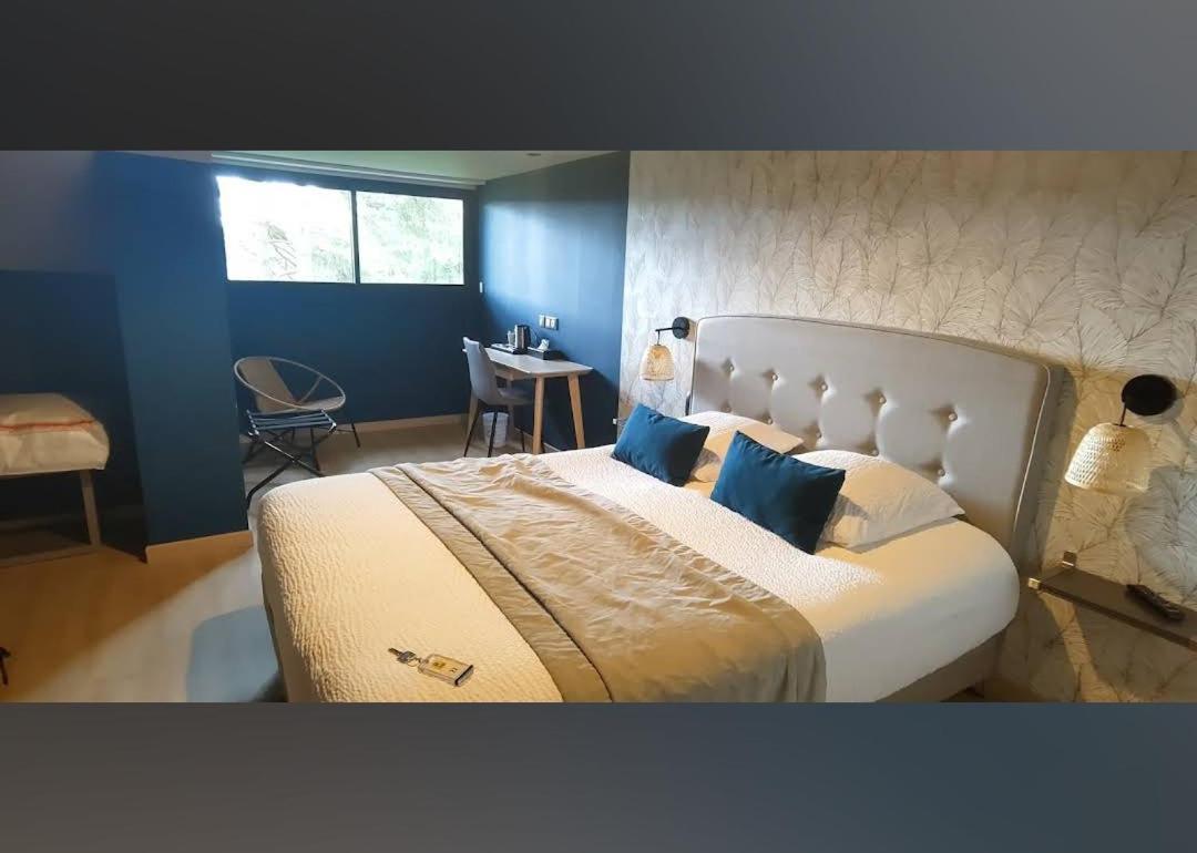 Hotel Restaurant Logis La Meridienne Anglards de Saint Flour Ngoại thất bức ảnh